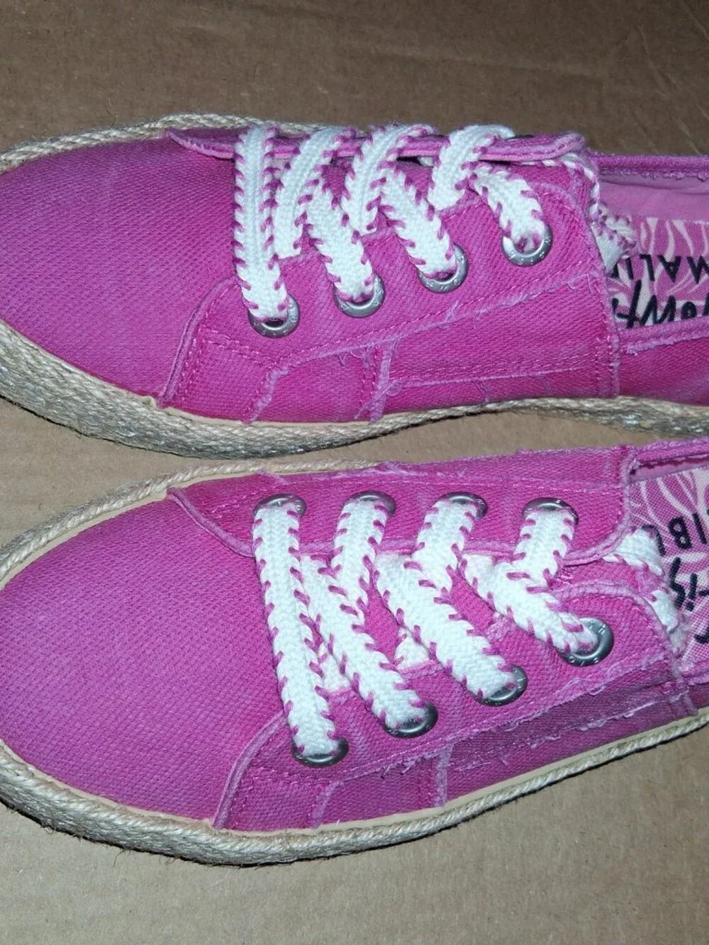 Malibu lace-ups